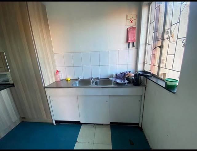 14 BEDROOM HOUSE FOR SALE IN BRIXTON